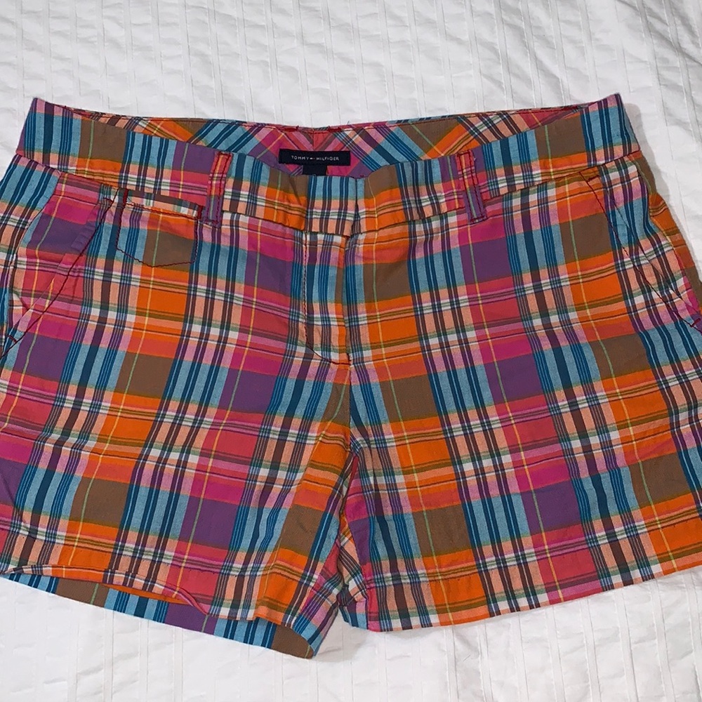 TOMMY HILFIGER plaid shorts